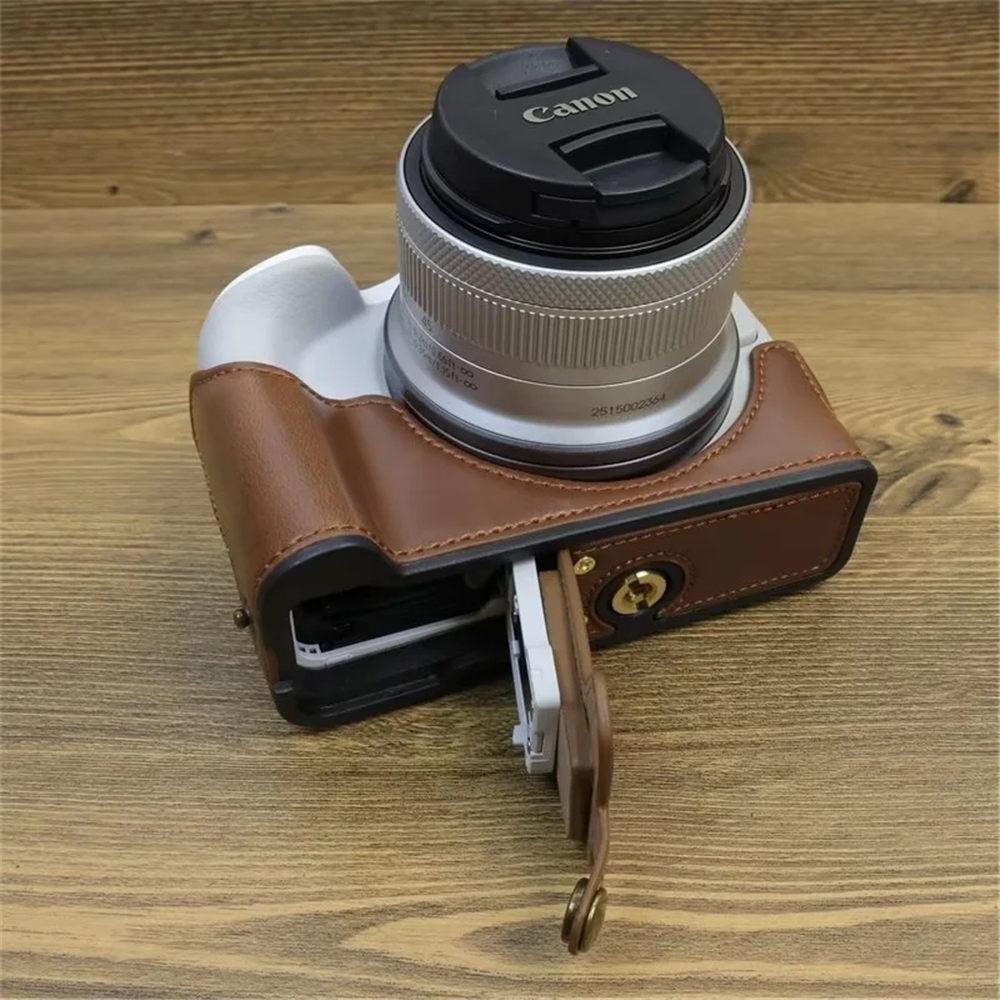 Półpokrowiec na aparat z PU skóry dla Canon EOS R50 R100, dolna pokrywa z paskiem na rękę, otwór na baterię