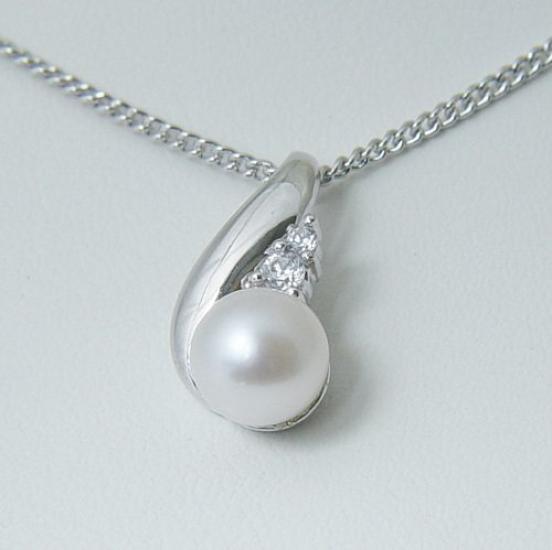 [Your and My Jewelry Box] SV Akoya Japanese Pearl Pendant - Approx. 6.0mm up [June Birthstone] Made in Japan [Gift Wrapped]