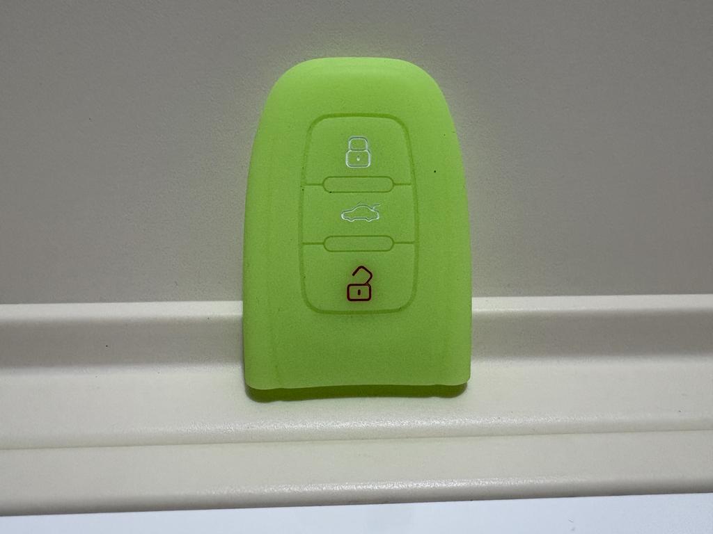 Suitable for Changan CS75PLUS Key Cover UNI-V Key Case CS35PLUS Yidong Silicone Protective Cover Lumin