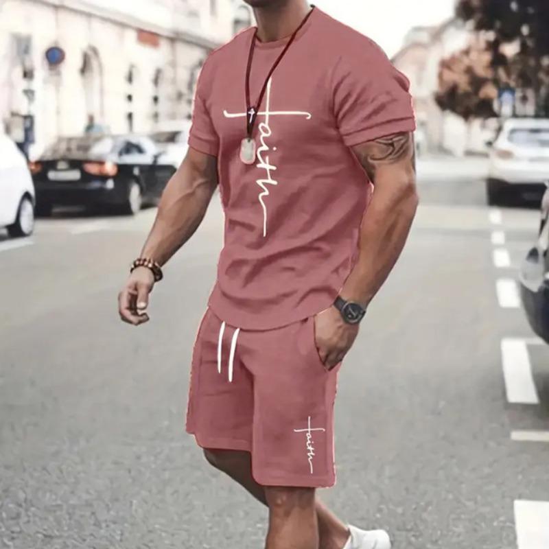 

Мужской костюм Gradient, повседневный, новый, с коротким рукавом и шортами, футболка с принтом 3D-буквы Faith и шорты на шнурке, комплект из 2 предметов 6XL