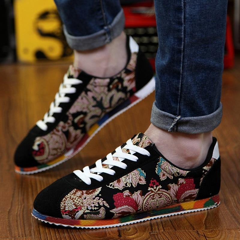 Fashion Suede Running Shoes Men Lightwight Hiphop Men 'S Jogging Shoes Flowers Printing Embroidery Chinese Shoes Chaussures Homme