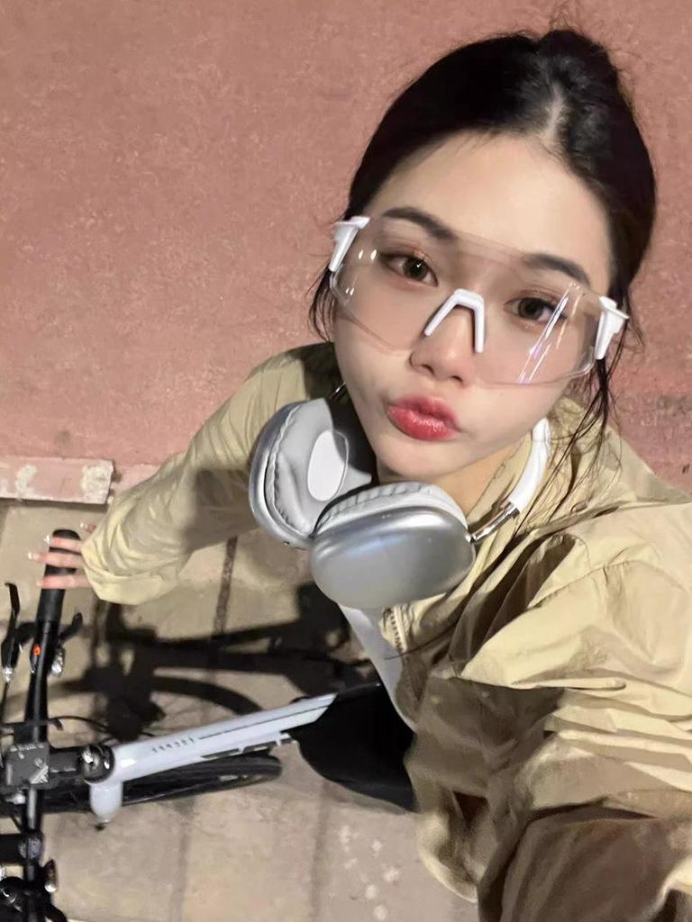 White Frame Photochromic Cycling Glasses - Day & Night UV Protection for Men & Women