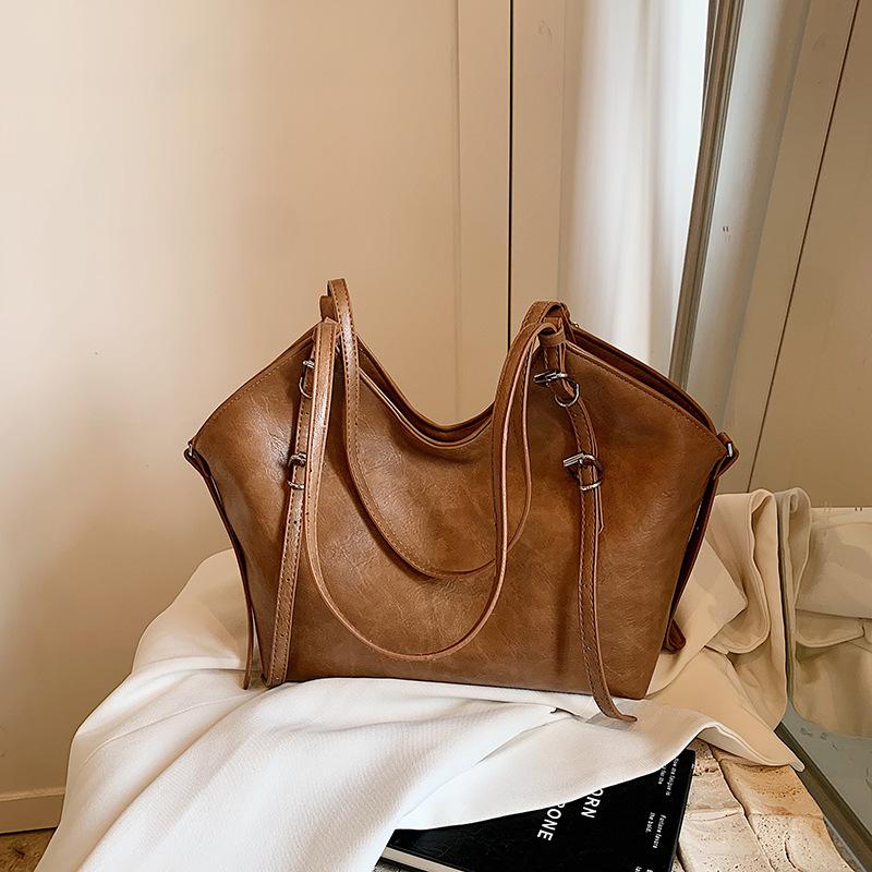 Tooxika New Retro Large Capacity High-end Commuter Bag For Women Simple And Versatile Shoulder Bag