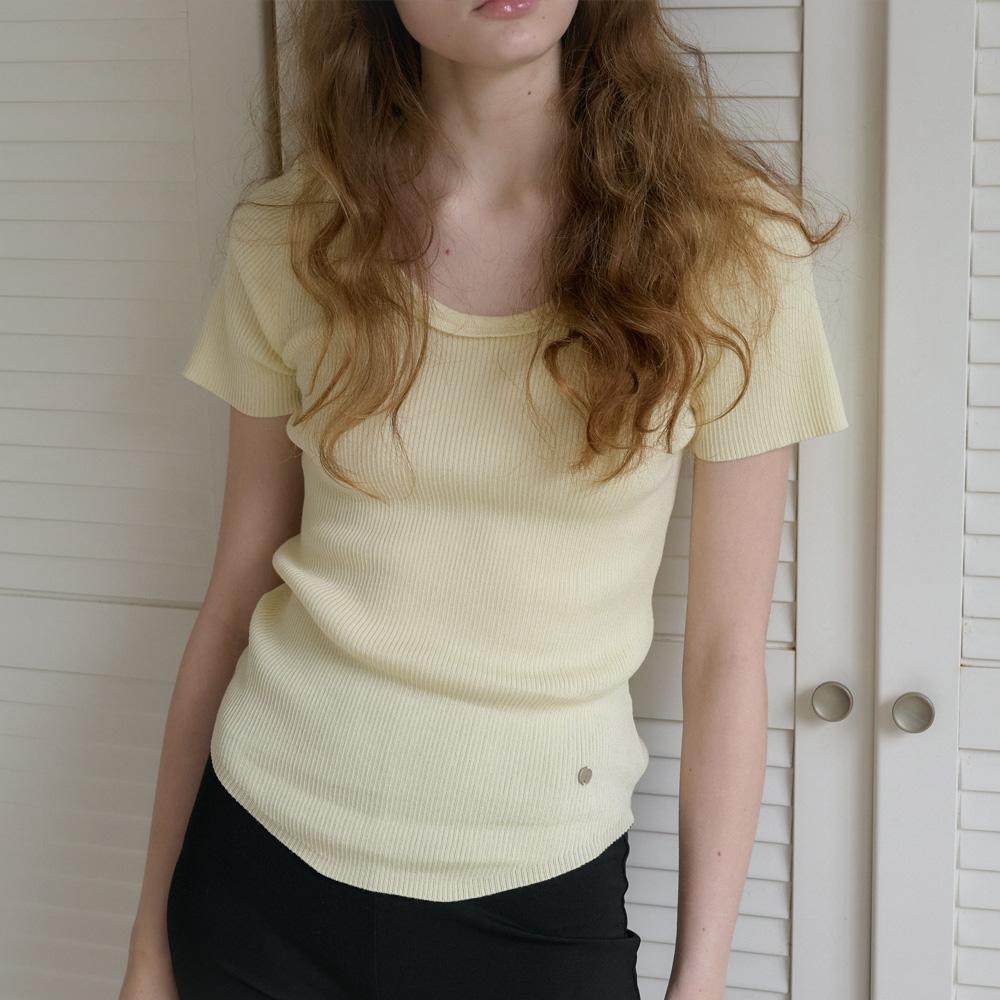Elssibeui Scoop Neck Rib Knit Top_Butter Cream