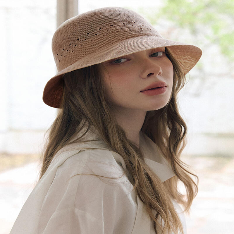 Женская летняя панама с узором в виде дырок Розовая H026 pink