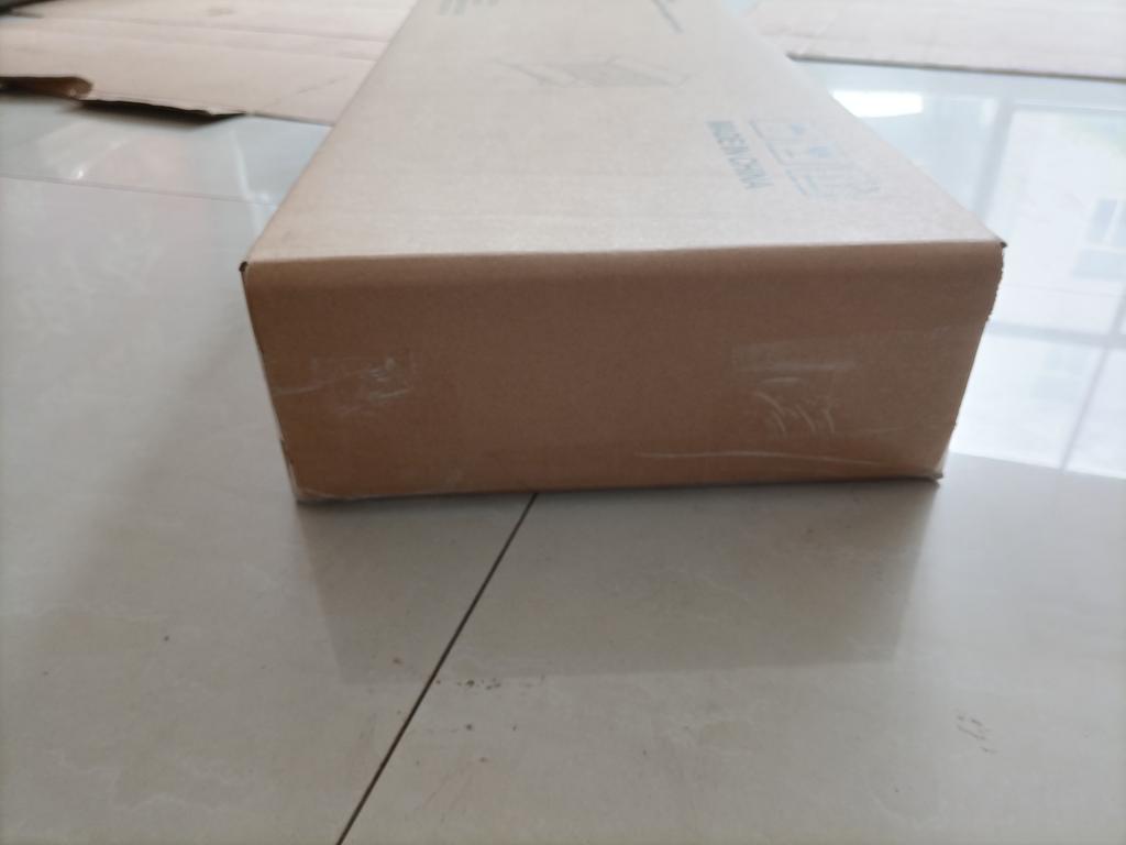 Mobile da Bagno Bianco Porta Asciugamani da Parete, Armadietto Medico da Bagno con 2 Ripiani Regolabili, Adatto per Lavanderia, Cucina, Bagno