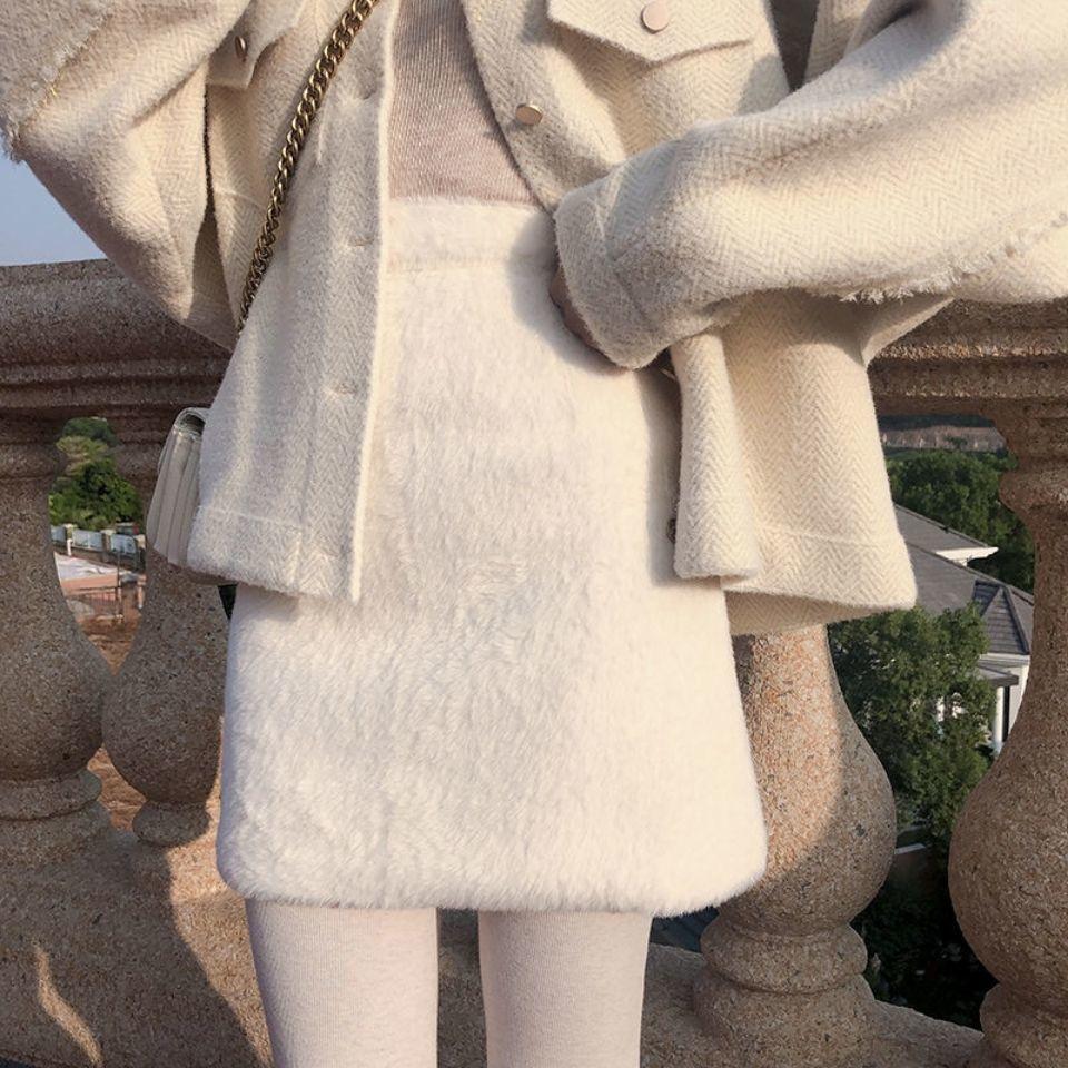 

Short Skirt for Women In Autumn and Winter Sweet Mink Velvet Fashionable A-line Skirt Versatile Petite High-waisted Hip Skirt S