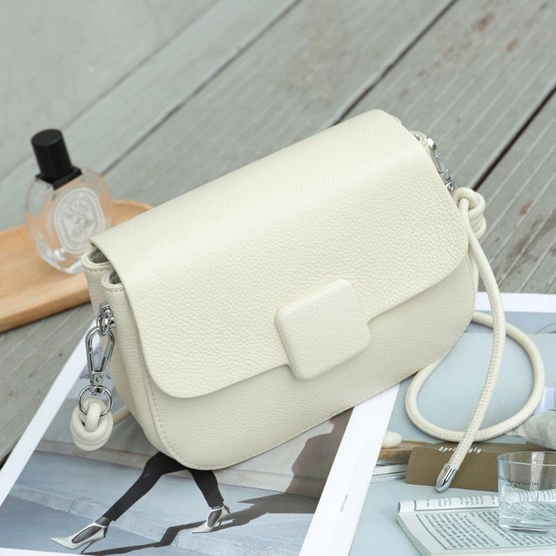 

Жіноча сумка з натуральної шкіри з нішевим дизайном, маленька квадратна сумка, жіноча сумка кросбоді на одне плече, сумка під пахву One Size бежевий