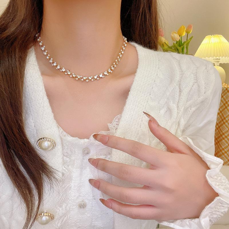 Elegant Pearl and Crystal Necklace - Delicate Woven Design