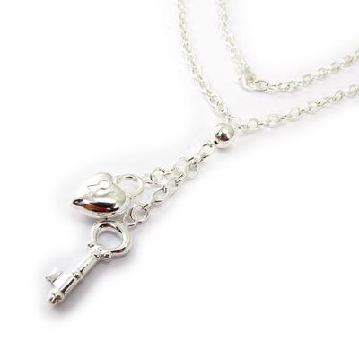 [K4784] - Silver 'Love' Silver Necklace