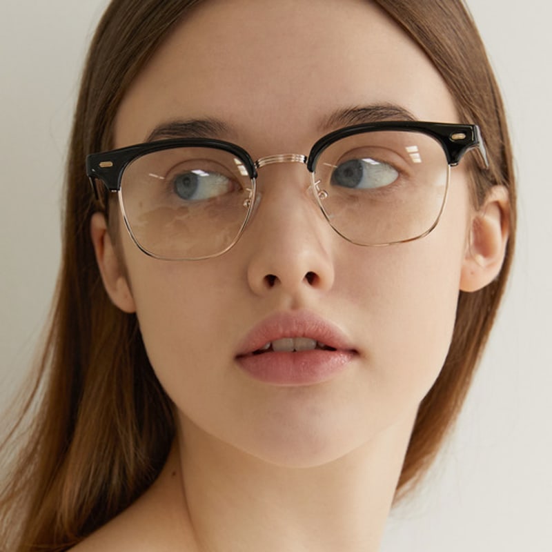 

One Brilliant Griffin-OB261-Black Gold FREE