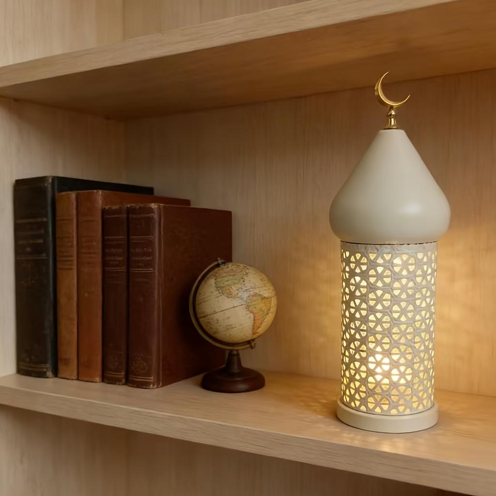 Ramadan Kareem Lantern Set White Moroccan Style Metal Hollow with Golden Crescent Moon Mubarak Home Tabletop Festival Decor