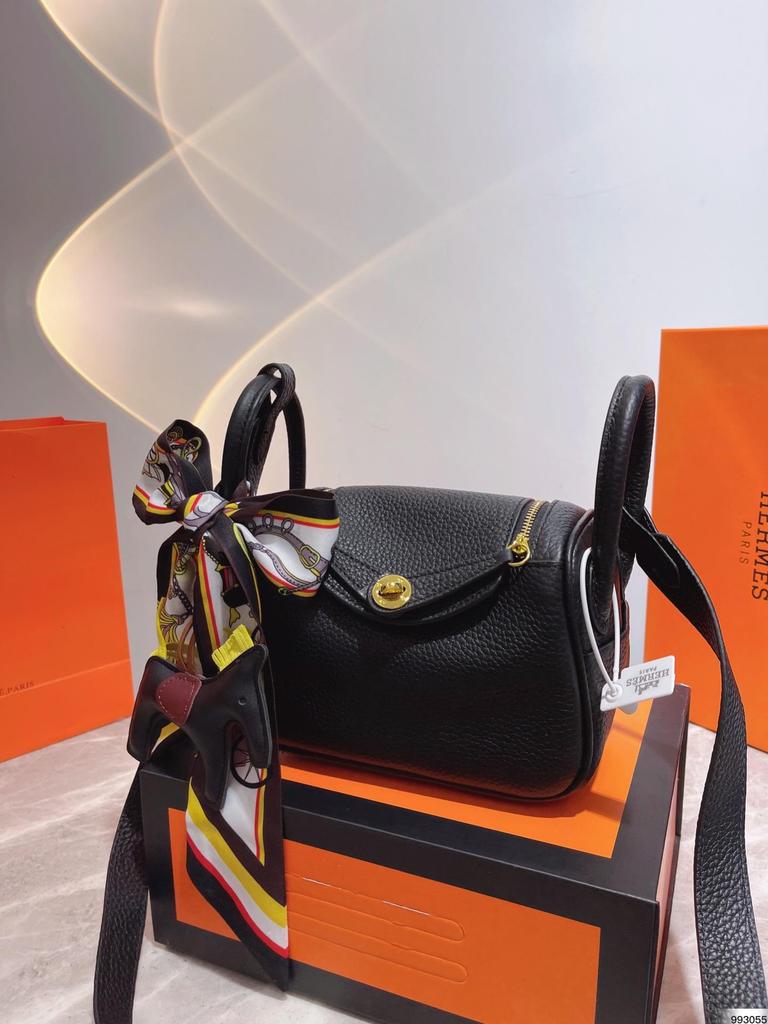 Lindy Mini Cowhide Pillow Crossbody Bag - Women's Genuine Leather Doctor's Shoulder Bag