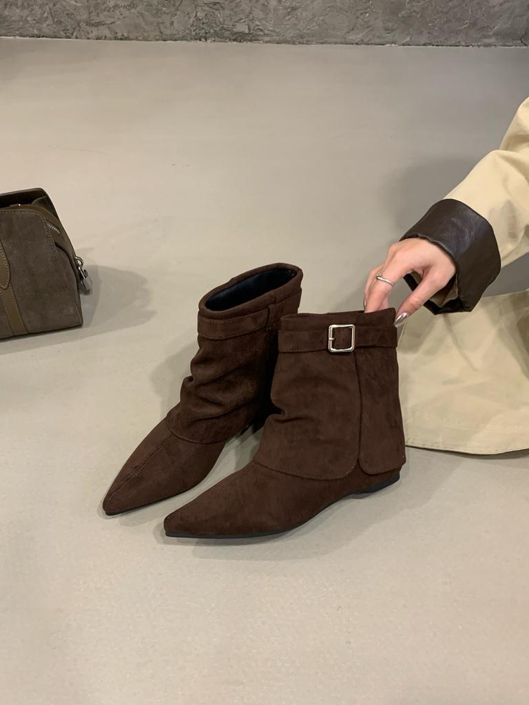 European Station Pointed Short Boots Women's 2025 Autumn Sleeve Belt Buckle Niche Western Boots Show Legs Long Low Heel Fashion Boots