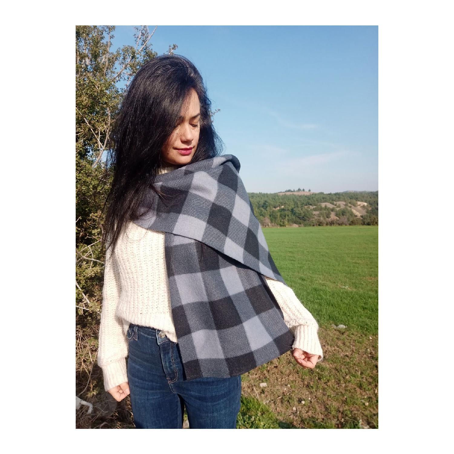 

Fleece Scarf, Checkered Scarf, Plaid Scarf, Neck Collar, Thick Scarf, Navy Blue Scarf S/M Темно-синій