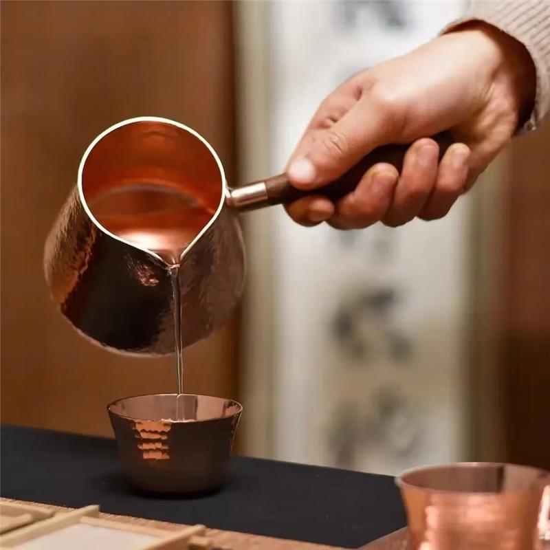 B97A-500Ml Pure Copper Latte Pitcher Milk Jug With Wooden Handle Kettles Hammer Handcraft Drinkware Tableware