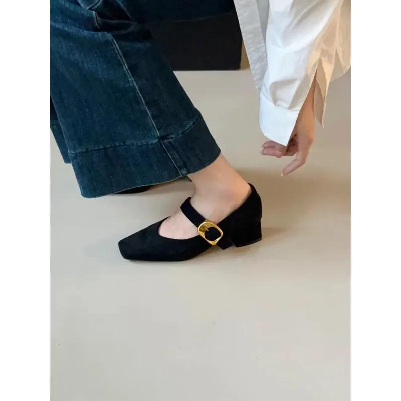 Fashion Janes Vintage Wildlederimitat Pumps Eckige Zehenpartie Kleidschuhe 2024 Herbst Schnallenriemen Hohe Absätze Damenschuhe