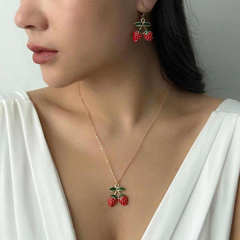 Giappone e Corea amano e affascinante stile ins metallo frutta festa fragola ciliegia collana orecchini set gioielli