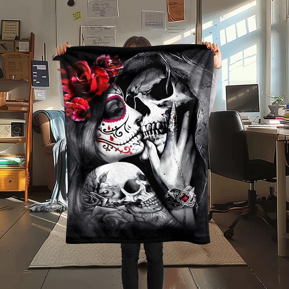 1Pc Skull Couple Print Flannel Blanket, High quality Comfortable for All Seasons, Home Decor, Warmth and Comfort, Perfect for Christmas Gifts