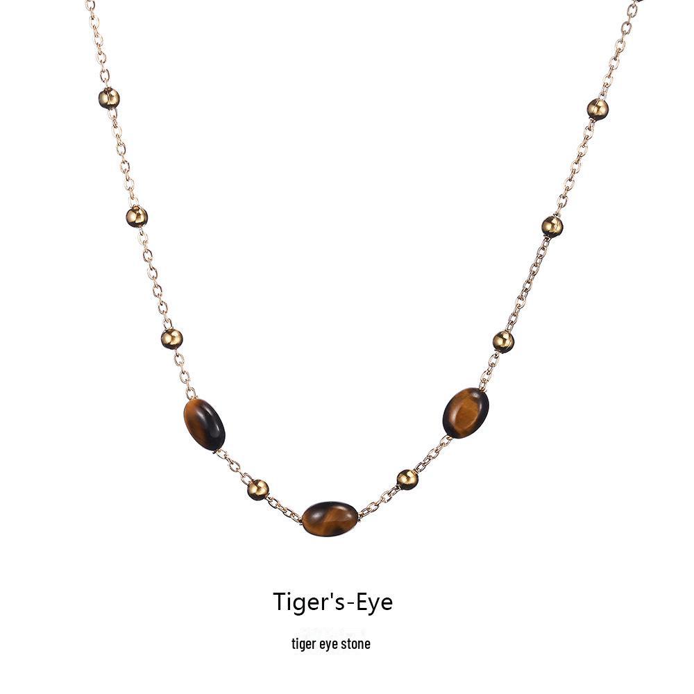 Elegantní náhrdelník z nerezové oceli pozlacený 18K zlatem s kamenem Sand Pine a sladkovodní perlou - Vodotěsný a neblednoucí.