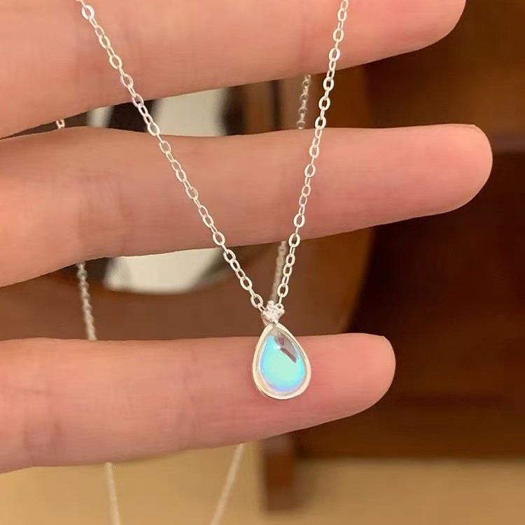 S925 Silver Water Drop Zircon Pendant Necklace - Elegant and Versatile Clavicle Chain