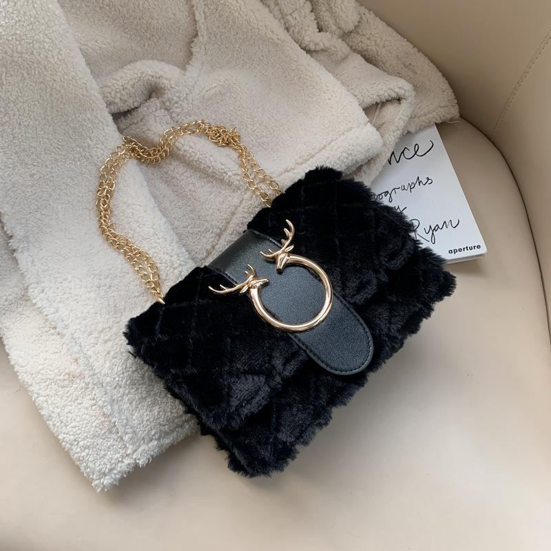 Women's Small Bag 2026 New Fashion Versatile Chain Bag Lamb Plush Shoulder Bag Crossbody Bag