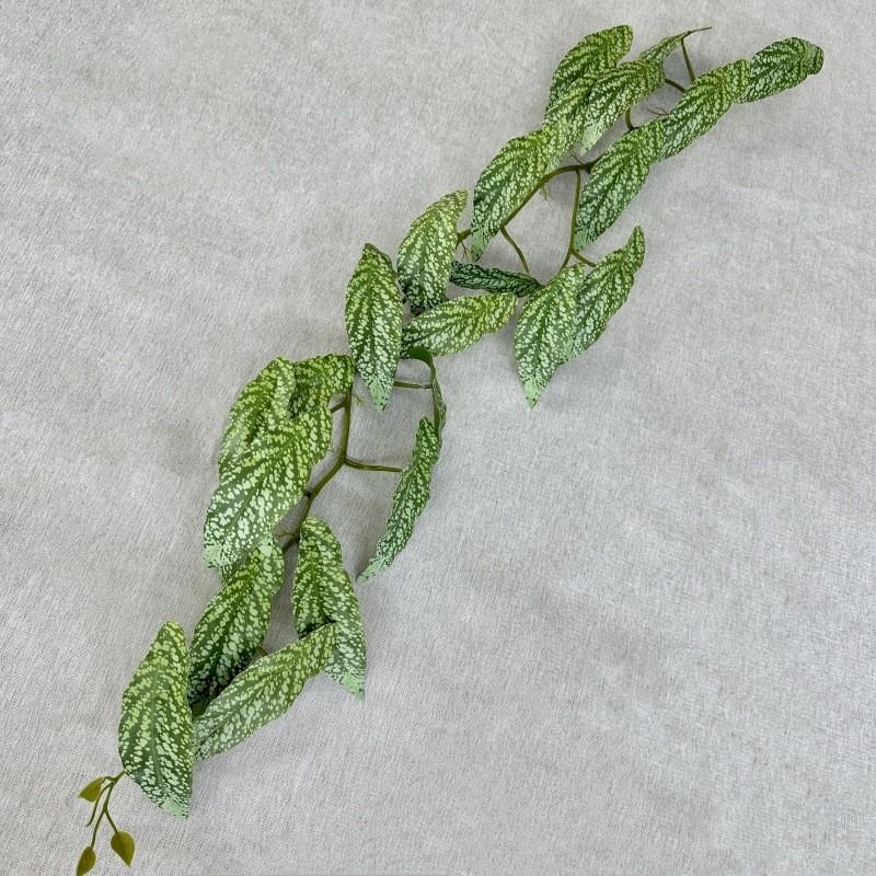 Artificial Green Plant Wall Decor With Silk Screen Printing For Home And Photography Use