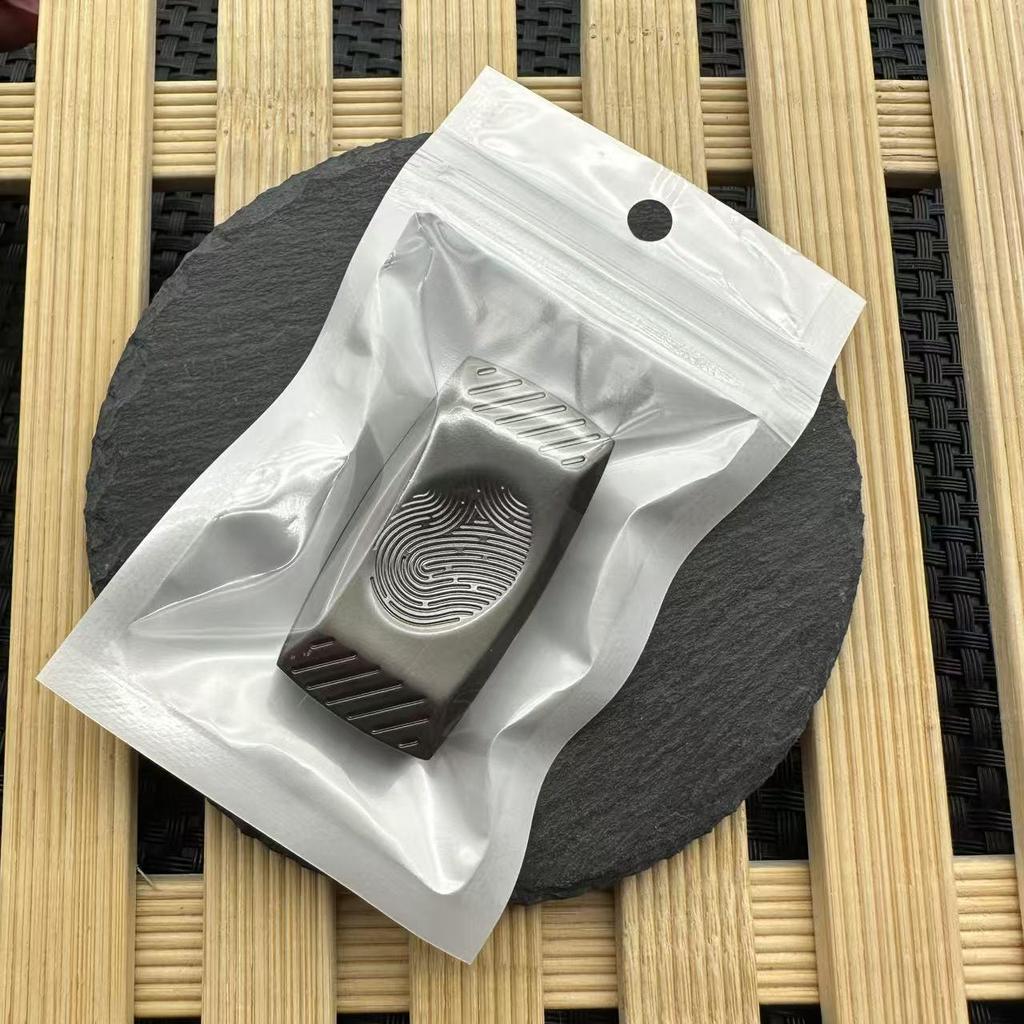 Pa Pa Coin Metal Sound Wave Fidget Spinner: Magnetic Decompression Hand Toy