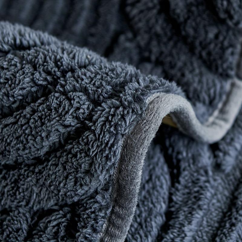 Thickened Plush Sofa Cushion Cover Anti-Slip Luxury Reversible Couch Pad Winter Home Decor Machine Washable Non-Slip Seat Protector For Sofa Armchair