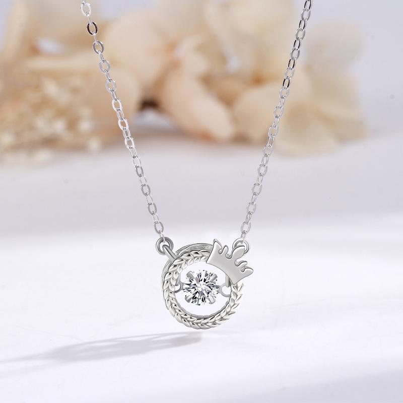 Smart Necklace Female Creative Korean Version of Fashion Beating Heart Crown Pendant Item Jewelry