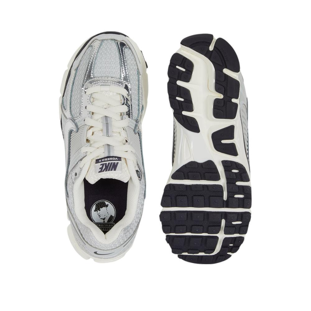 Footwear Sneakers Nike Zoom Vomero 5