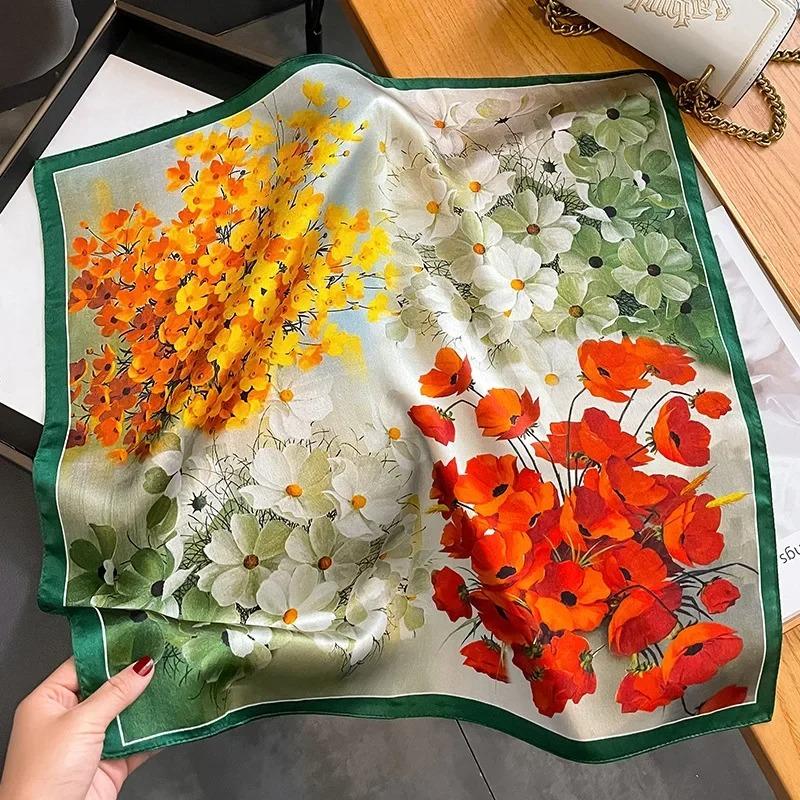 Nature Silk Neck Scarves Lady Foulard Lovely Strawberry Print Real Silk Square Scarf for Women Bag Ribbon Hairband Kerchief