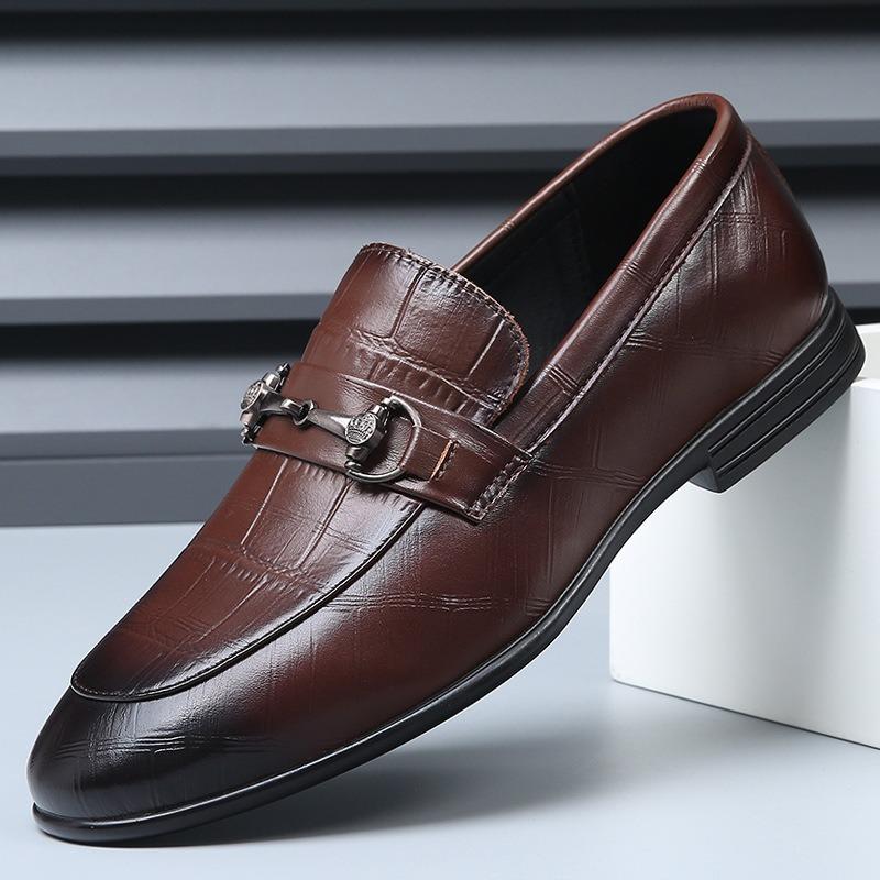 Leather Men's Shoes Spring New Trend Men's Leather Shoes Breathable Pedal Versatile Business Casual Shoes