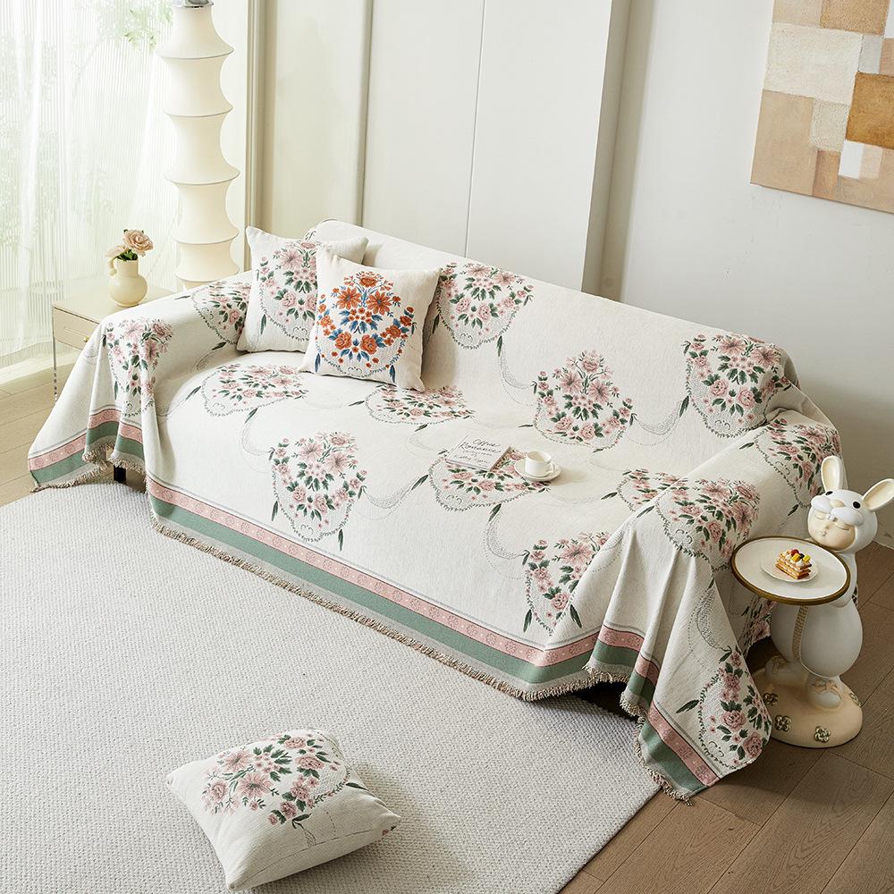 Retro Chenille Jacquard Anti-Scratch Sofa Cover - All-Season, Full Coverage, Cat-Resistant, Versatile Sofa Protector.