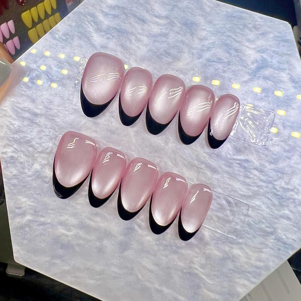 Cat Eye Solid Color Handmade Wearable Nails - Women's Stylish Nail Tips