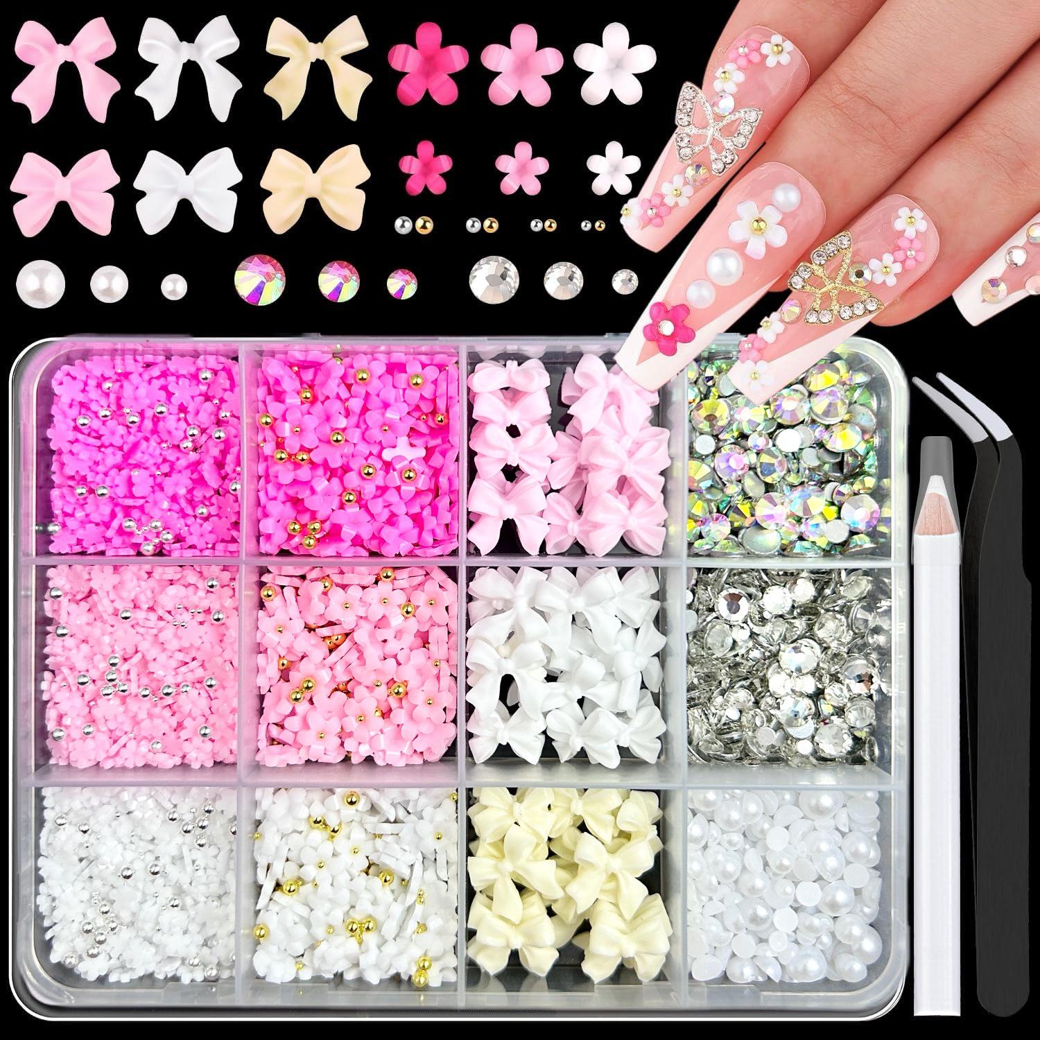 

Коробка для украшений для ногтей с 12 отделениями: Цветы смешанного размера, металлические бабочки, стразы