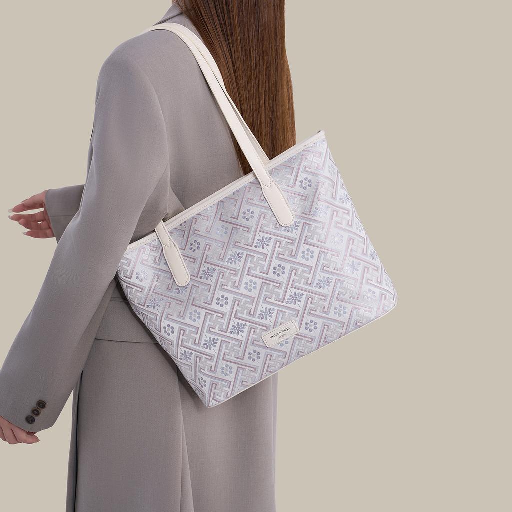 Portable Tote Bag, Spring And Summer Ethnic Style Commuting Big Bag, Fashionable And Large-Capacity Shoulder Women'S Commuting Bag