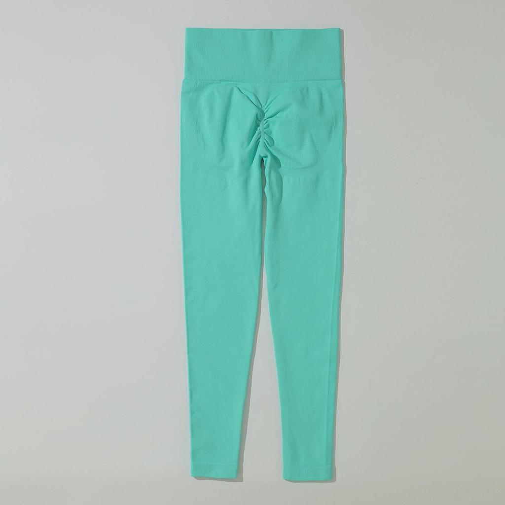 Seamless European and American Yoga Set: Women's Sports Bra & High-Waisted Pants with Long Sleeves