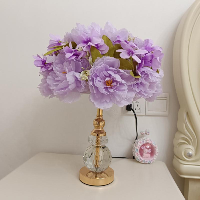 

Хрустальная светодиодная настольная лампа с цветами шелковых роз - Прикроватный декор в скандинавском стиле, Теплый белый свет Warm White&UK plug светло-фиолетовый