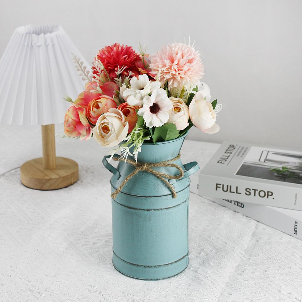 3-teiliges Set Zwei simulierte Blumensträuße mit Retro-Eisenvase für Schlafzimmer Wohnzimmer Büro Arbeitszimmer Vasendekoration