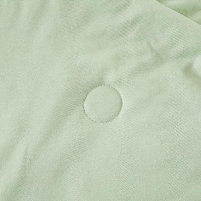 Louis Caro Lightweight Cooling Knit Quilt