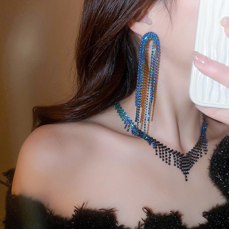 S925 Silver Needle Rhinestone Tassel Earrings - Exquisite Long Claw Chain with Colored Diamonds, European & American Style