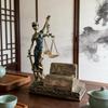 Goddess Decor Vintage Desktop Ornament Symbol of Justice and Fairness Desktop Vintage Female Statue for Dorm Apartment Bookshelf