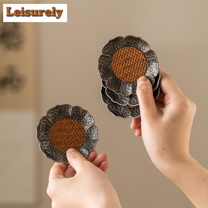 2-teiliges/Set Kreative Untersetzer aus Legierung und Rattan für Kaffeetassen, Hitzebeständige Platzsets, Weißtee-Matte, Zubehör für Teeservices, Sammlung