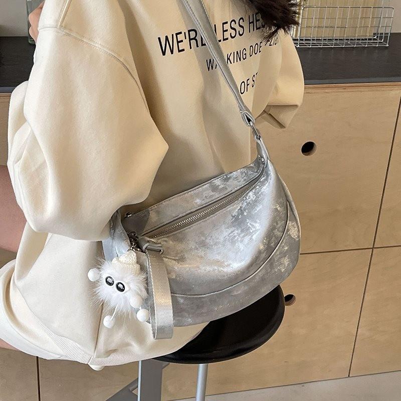 Chic Spring Summer Designer Dumpling Shoulder Bag For Women With Soft Material