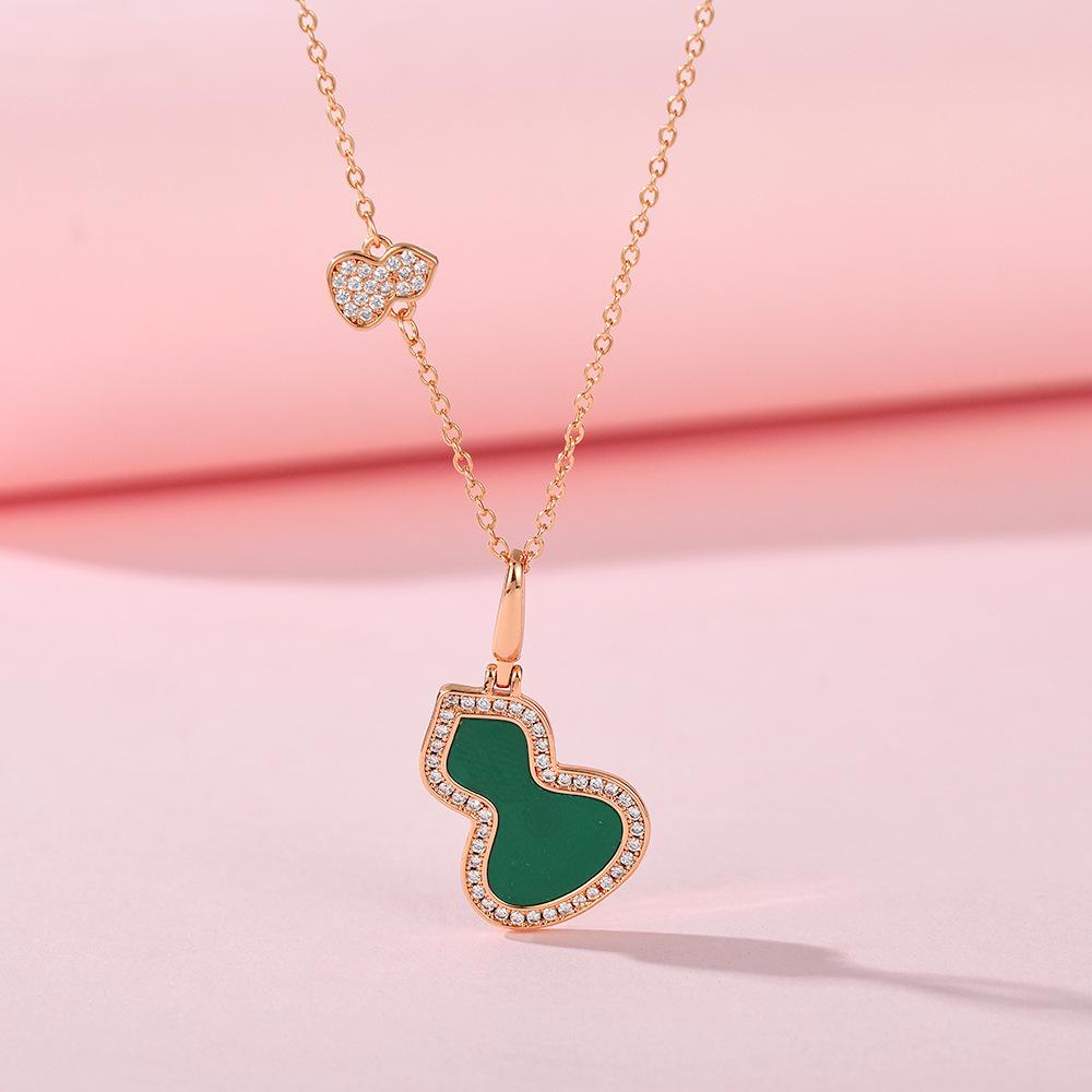 High quality Seiko agate gourd necklace Guochao niche white fritillary collarbone chain