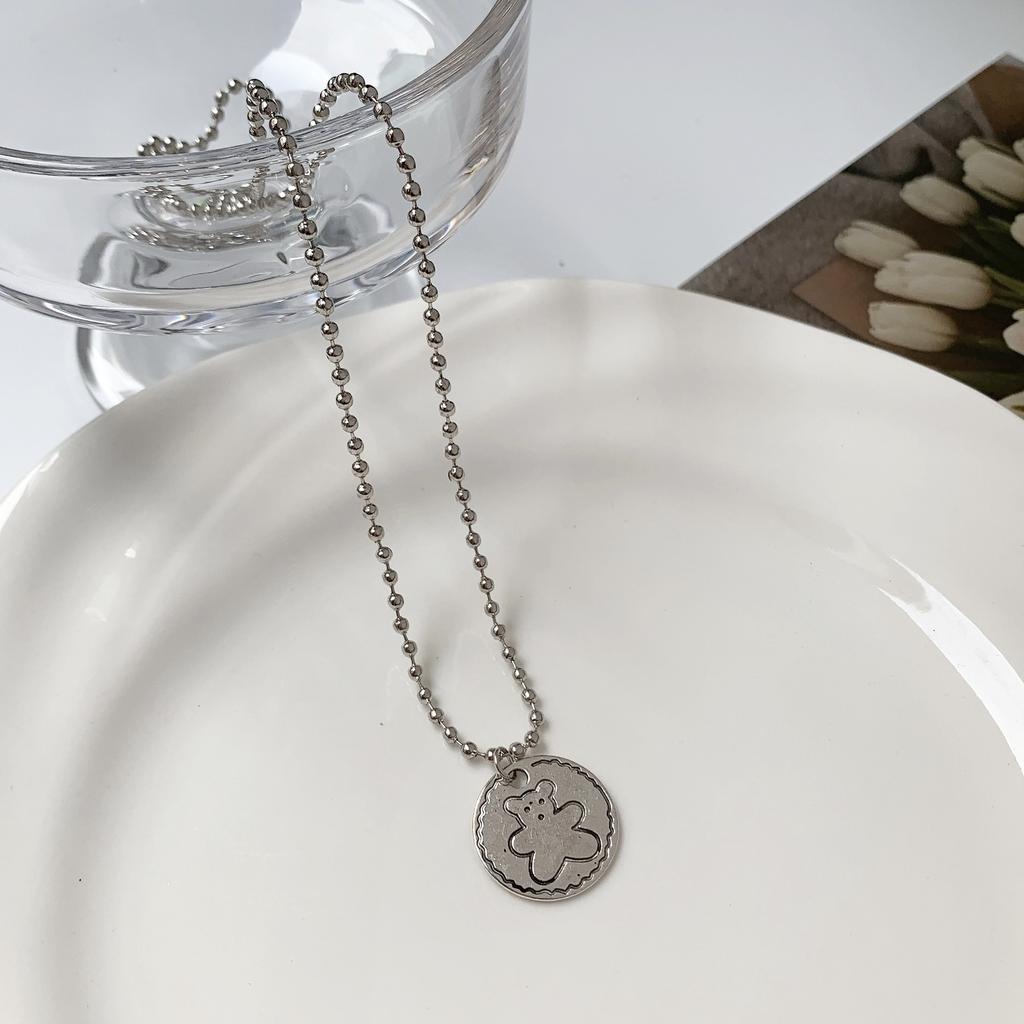 Sweet Cool Bear Series Metal Necklace Simple Retro Round Brand Pendant Versatile Niche Design Clavicle Chain