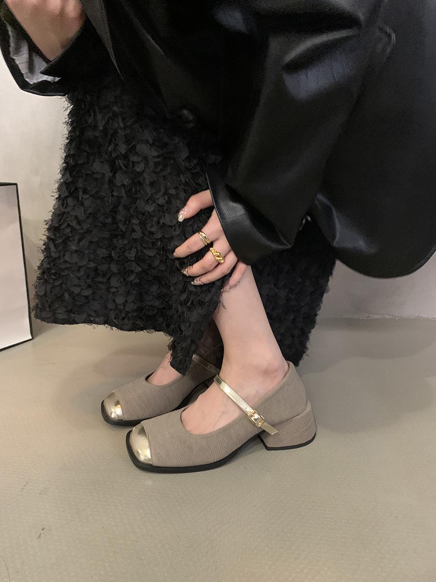 

Мэри Джейн французский сяосянфэн туфли на высоком каблуке 2025 осень и зима новая высококлассная вечерняя одинарная обувь модные маленькие кожаные туфли 39 кофейный