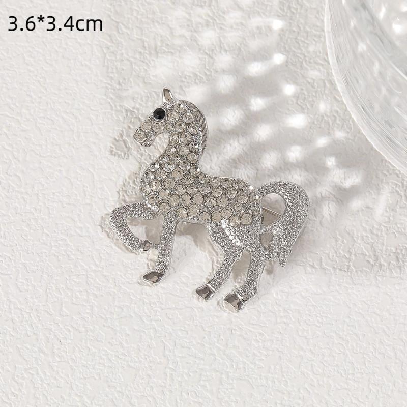 Vintage Court Style Enamel Galloping War Horse Brooches Pins For Women Clothing Accessories Men Fashion Suit Lapel Corsage