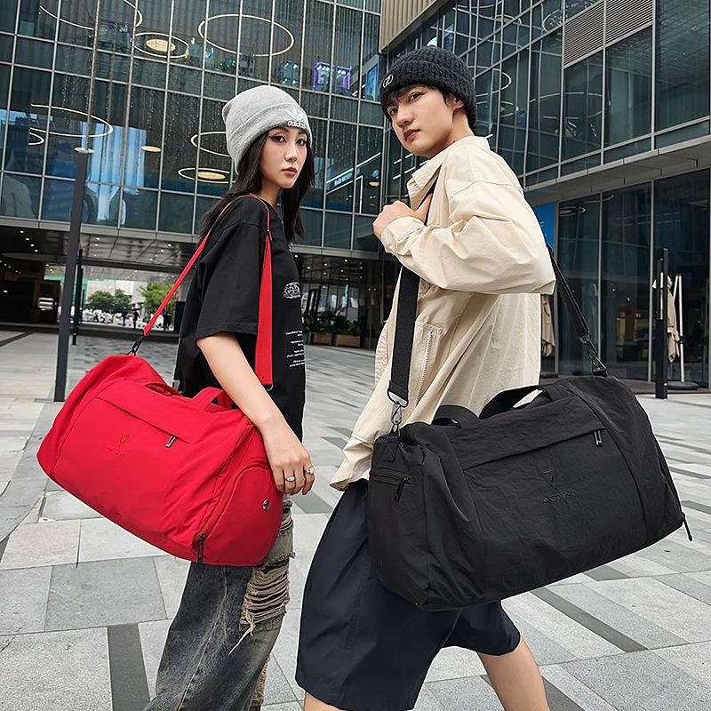 Sports bag for women, fitness bag, large-capacity short-trip travel bag, lightweight luggage bag for women, versatile commuter shoulder and crossbody